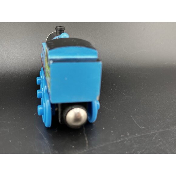 EASTER Thomas The Train Wooden Railway Vtg 2003 Limited Ed. Learning Curve-1 - Picture 5 of 11